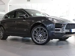 Mörkgrå Begagnad 2020 Porsche Macan S SUV | 545 000 kr (Marknadspris)
