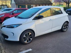 Vit Begagnad 2019 Renault Zoe Halvkombi | 95 000 kr (Marknadspris)