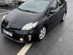 Svart Begagnad 2013 Toyota Prius Halvkombi | 145 000 kr