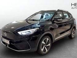 Svart (black) Begagnad 2022 MG ZS Luxury Sedan | 249 900 kr (Marknadspris)