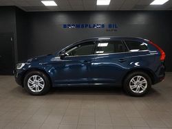 Blå (blåmetallic) Begagnad 2015 Volvo XC60 Momentum SUV | 129 500 kr (Bra pris)