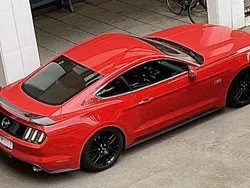 Röd Begagnad 2016 Ford Mustang GT Sportkupé | 395 000 kr (Marknadspris)