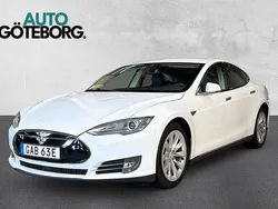 Vit Begagnad 2015 Tesla Model S Sedan | 164 900 kr (Marknadspris)