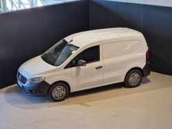 Vit Begagnad 2023 Mercedes Citan 110 Van | 229 000 kr (Bra pris)