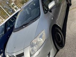Silver Begagnad 2007 Toyota Auris Halvkombi | 29 900 kr (Marknadspris)