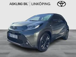 Grön Begagnad 2023 Toyota Aygo Pulse Halvkombi | 225 000 kr (Dyr)