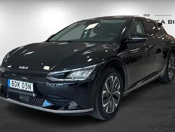 Svart Begagnad 2022 Kia EV6 3 SUV | 379 000 kr