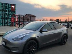Begagnad 2023 Tesla Model Y SUV | 500 000 kr