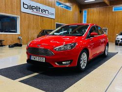 Röd Begagnad 2017 Ford Focus Titanium Halvkombi | 94 900 kr (Marknadspris)