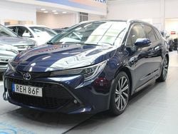 Mörkblå Begagnad 2021 Toyota Corolla Style Kombi | 229 900 kr (Bra pris)