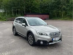 Brun Begagnad 2015 Subaru Outback SUV | 153 000 kr (Lite dyr)