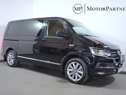 Svart Begagnad 2018 VW Multivan Highline Minibuss | 429 900 kr (Bra pris)