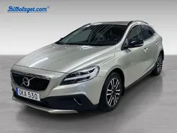 Brun Begagnad 2017 Volvo V40 CC Business Edition Kombi | 189 000 kr (Marknadspris)