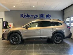 Ljusbrun Begagnad 2022 Subaru Outback SUV | 359 900 kr (Marknadspris)