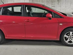Röd Begagnad 2010 Seat Leon Reference Halvkombi | 29 000 kr (Bra pris)