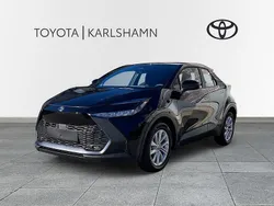 Ny 2025 Toyota C-HR Active SUV | 318 500 kr (Superpris)