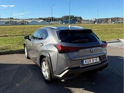 Grå Begagnad 2020 Lexus UX 250h E-FOUR SUV | 165 990 kr