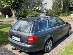 Grå Begagnad 2002 Audi A6 Kombi | 10 000 kr (Superpris)