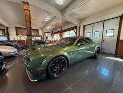 Mörkgrön (grön) Begagnad 2020 Dodge Challenger Sportkupé | 949 000 kr
