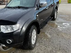 Svart Begagnad 2012 Mitsubishi L200 Pickup | 89 000 kr (Lite dyr)