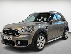 Grå Begagnad 2018 Mini Cooper Countryman Salt SUV | 229 900 kr (Marknadspris)
