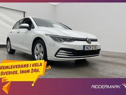 Vit Begagnad 2023 VW Golf VIII Halvkombi | 224 900 kr (Marknadspris)
