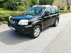 Svart Begagnad 2004 Nissan X-Trail SUV | 19 990 kr (Superpris)