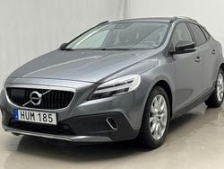 Grå Begagnad 2019 Volvo V40 CC Pro Kombi | 209 800 kr (Bra pris)