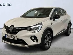 Vit Begagnad 2023 Renault Captur SUV | 224 900 kr