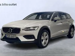 Vit Begagnad 2019 Volvo V60 CC SE Kombi | 224 900 kr (Marknadspris)