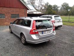 Grå Begagnad 2012 Volvo V70 Momentum Kombi | 64 000 kr (Marknadspris)
