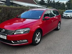 Röd Begagnad 2015 VW Passat Kombi | 110 000 kr (Bra pris)