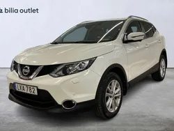 Vit Begagnad 2015 Nissan Qashqai 360º SUV | 139 900 kr (Marknadspris)