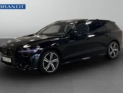 Svart Begagnad 2022 Volvo V60 Kombi | 459 900 kr (Dyr)