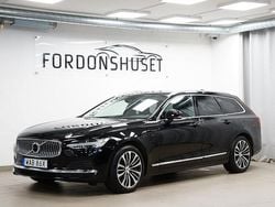 Svart Begagnad 2022 Volvo V90 Core Kombi | 369 000 kr (Bra pris)