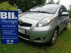 Grå Begagnad 2011 Toyota Yaris Halvkombi | 55 000 kr (Dyr)