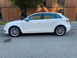 Vit Begagnad 2016 Audi A3 Sportback Comfort Halvkombi | 129 500 kr (Marknadspris)