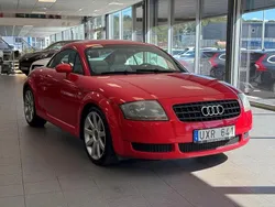 Röd Begagnad 2004 Audi TT S-Line Sportkupé | 79 900 kr (Lite dyr)