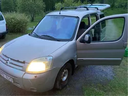 Brun Begagnad 2004 Citroën Berlingo Minibuss | 3 000 kr (Superpris)