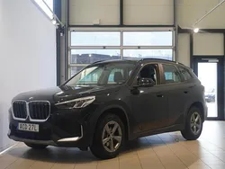 Svart Begagnad 2024 BMW X1 Shadowline SUV | 499 900 kr