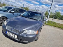 Grå Begagnad 2008 Volvo V70 Kinetic Kombi | 31 500 kr (Superpris)