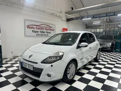 Vit Begagnad 2011 Renault Clio R.S. Halvkombi | 44 900 kr (Marknadspris)