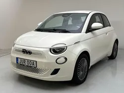 Vit Begagnad 2022 Fiat 500e Icon | 179 000 kr