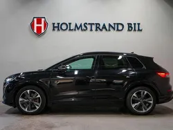 Svart Begagnad 2023 Audi Q4 e-tron Comfort SUV | 389 900 kr (Marknadspris)