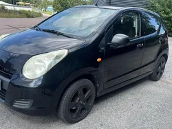 Svart Begagnad 2011 Suzuki Alto Halvkombi | 29 500 kr (Marknadspris)