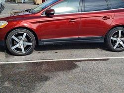 Röd Begagnad 2010 Volvo XC60 Momentum SUV | 80 000 kr (Marknadspris)