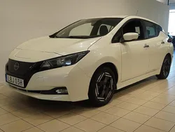Vit Begagnad 2023 Nissan Leaf Acenta Halvkombi | 175 000 kr (Bra pris)