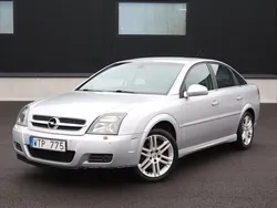 Grå Begagnad 2005 Opel Vectra GTS Sport Halvkombi | 29 900 kr