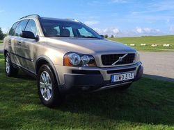 Brun Begagnad 2004 Volvo XC90 Standard SUV | 65 000 kr (Superpris)