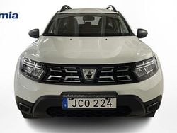 Vit Begagnad 2022 Dacia Duster Essentiel SUV | 149 900 kr (Marknadspris)